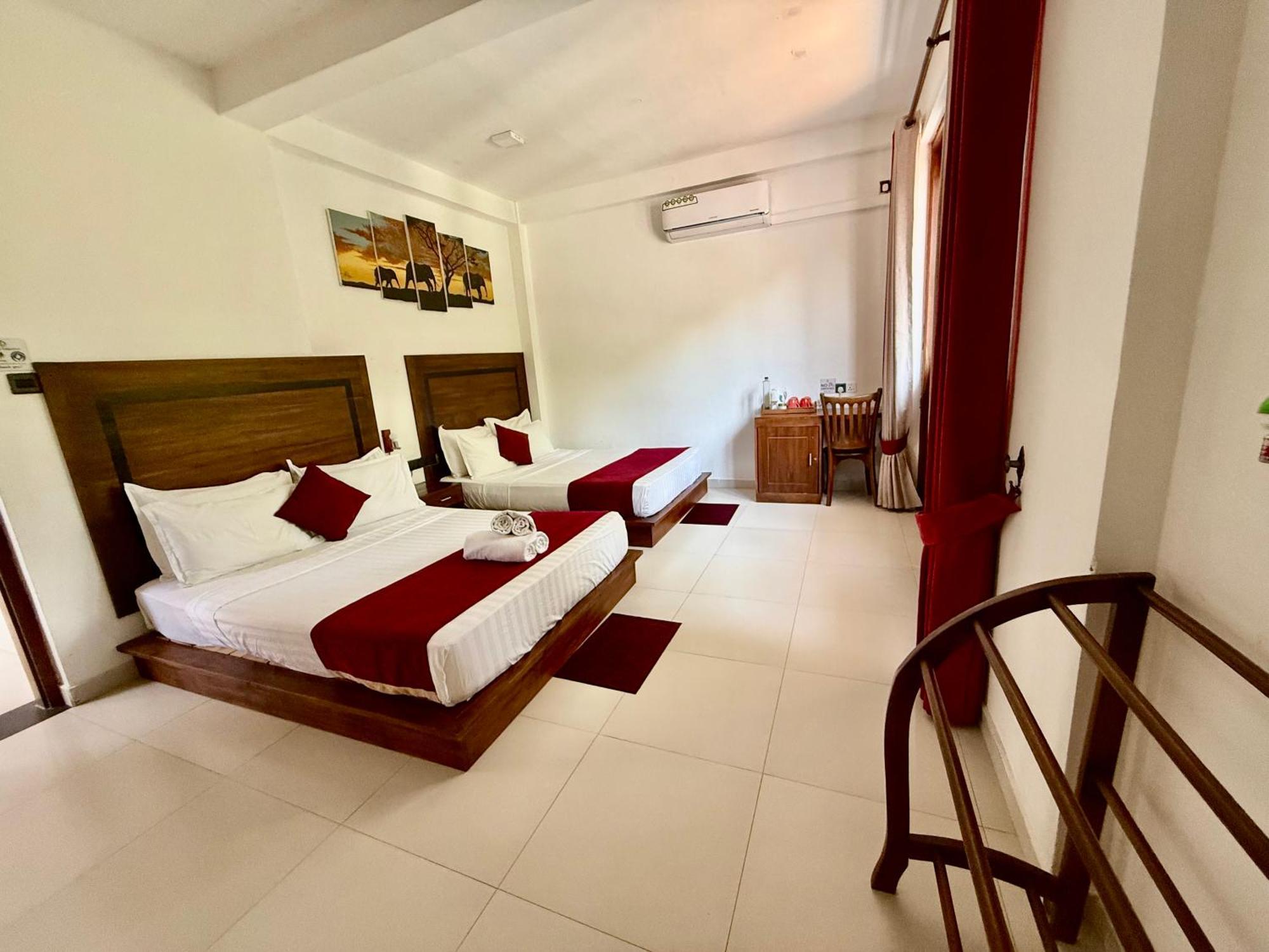Divine Villa Anuradhapura Esterno foto